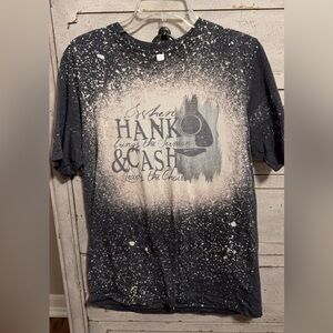 Cute country music T. NEW. Size L